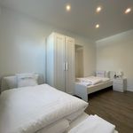 Miete 5 Schlafzimmer wohnung von 110 m² in Bergisch Gladbach