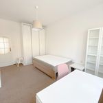 Wynajmij 3 sypialnię apartament z 82 m² w Warszawa