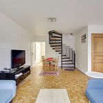 Rent 5 bedroom apartment of 138 m² in Paris