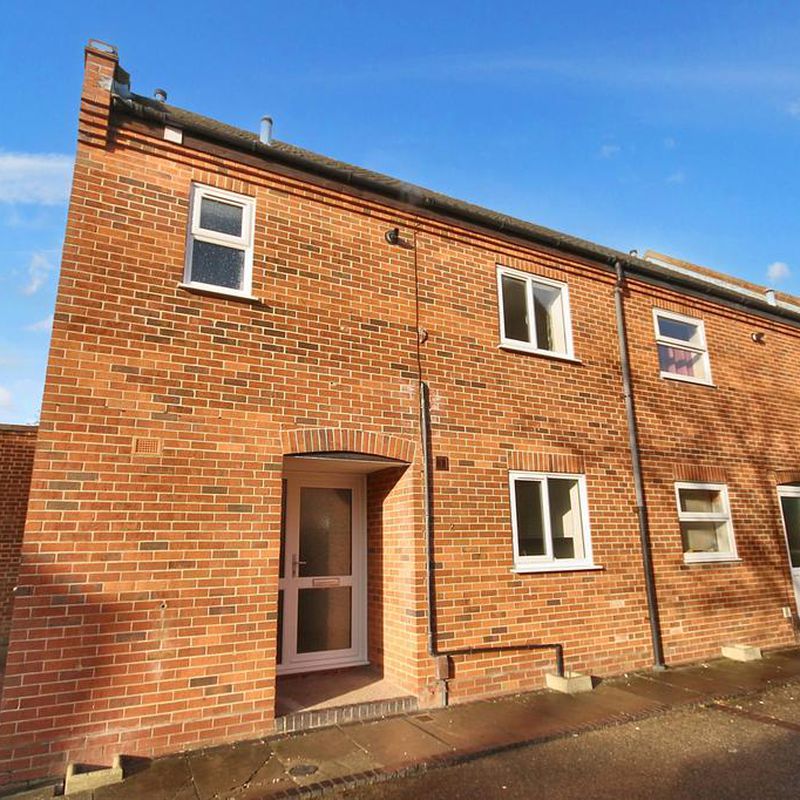 3 bedroom end of terrace house to rent Bowthorpe