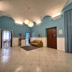 Rent 1 bedroom apartment of 150 m² in Genova