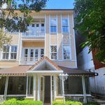Rent 10 bedroom house of 500 m² in İstanbul