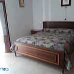 Rent 4 bedroom house of 100 m² in Pizzoferrato