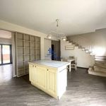Affitto 5 camera casa di 210 m² in San Gregorio di Catania