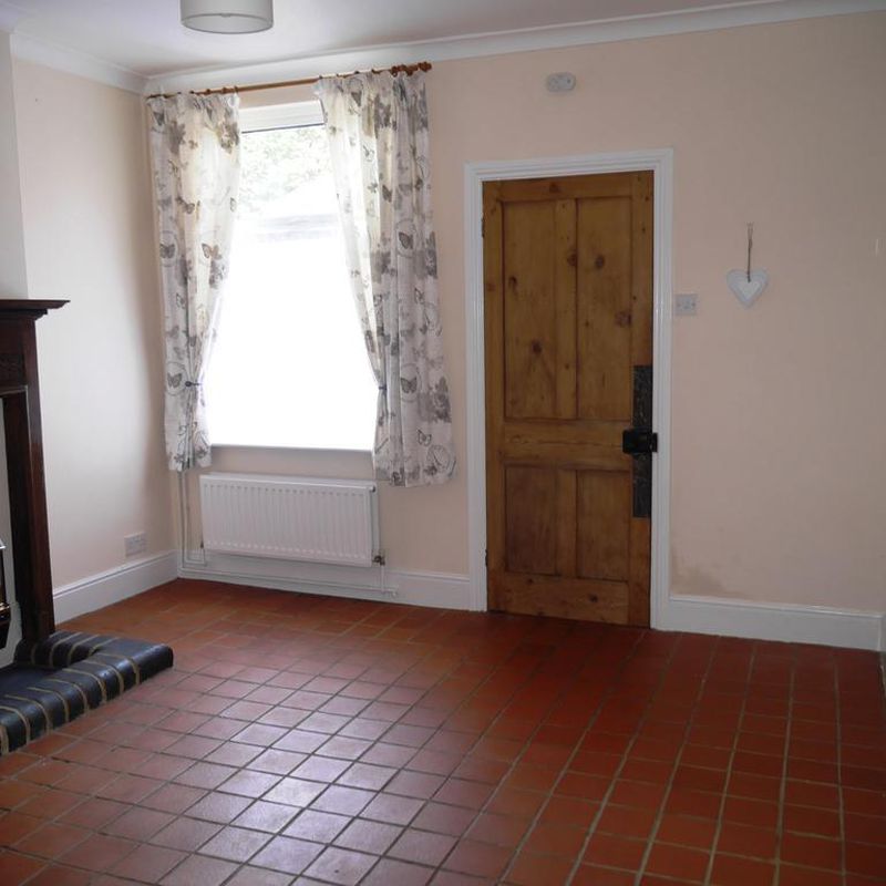 2 bedroom end of terrace house to rent Melton Mowbray
