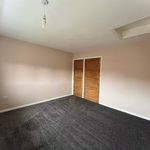 Rent 3 bedroom flat in Chesterfield