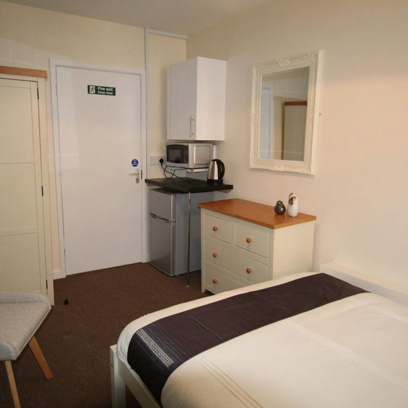1 Bedroom Property For Rent in Burton upon Trent - £414 pcm