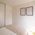 Rent a room of 82 m² in Saint-Denis