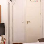 Rent a room of 166 m² in Madrid