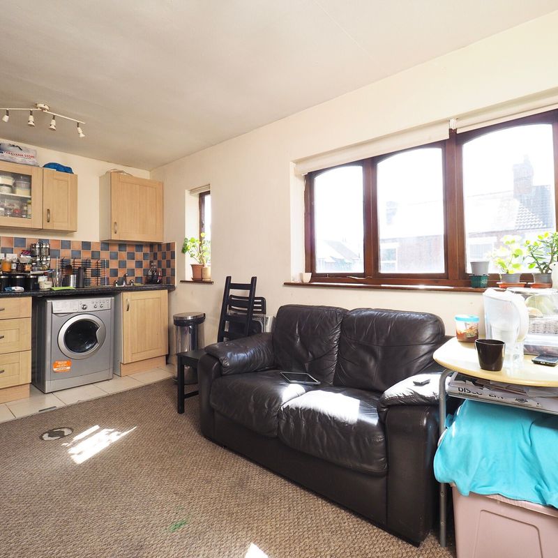 apartment, for rent at 105A High Road Nottingham Nottinghamshire NG9 2LH, United Kingdom Beeston