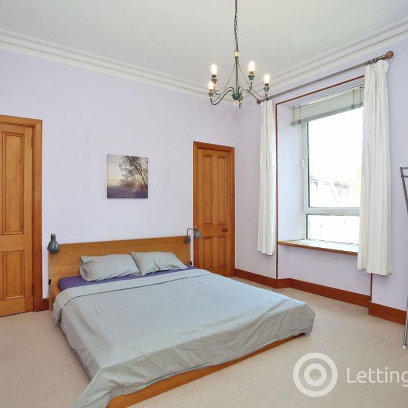 3 Bedroom Flat to Rent at Aberdeen-City, Midstocket, Mount, Rosemount, England