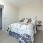 Rent 4 bedroom apartment in Wellington