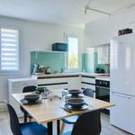 Rent a room of 61 m² in Marseille
