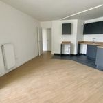 Rent 3 bedroom apartment of 57 m² in Suresnes
