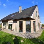 Rent 2 bedroom house of 296 m² in Sint-Pieters-Leeuw