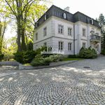 Rent 10 bedroom house of 985 m² in Konstancin-Jeziorna