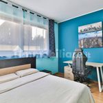 Affitto 1 camera appartamento di 61 m² in Cologno Monzese