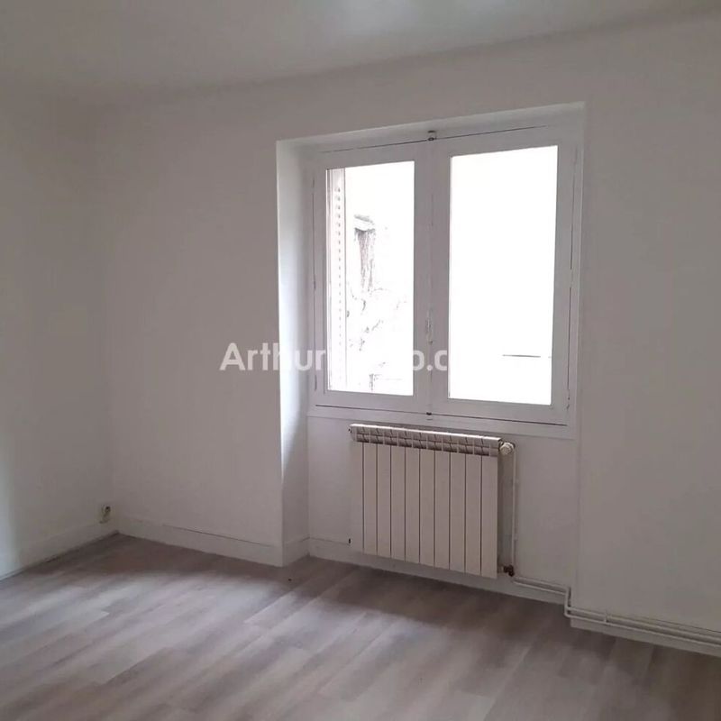 Louer appartement de 3 pièces 62 m² 600 € à Lons-le-Saunier (39000) : une annonce Arthurimmo.com