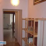 Affitto 4 camera appartamento di 120 m² in Genoa