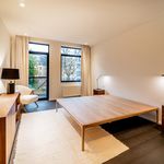 Rent 3 bedroom apartment of 210 m² in Ixelles