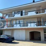 Affitto 4 camera appartamento di 130 m² in San Nicola Manfredi