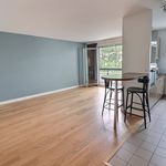 Rent 3 bedroom apartment of 65 m² in Suresnes