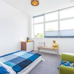 Rent 2 bedroom flat of 68 m² in London