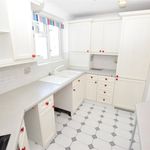Rent 2 bedroom flat in Bexhill-On-Sea