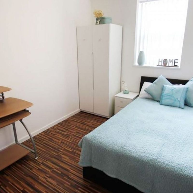 Room in a 6 Bedroom Apartment, 174 Acomb St, Manchester M14 4DZ Infirmary