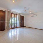 Rent 4 bedroom house of 557 m² in Colombo