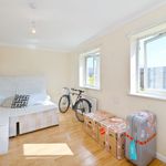 Rent 5 bedroom house of 108 m² in London