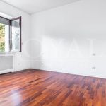 Rent 2 bedroom apartment of 110 m² in Monza