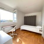 Appartement de 91 m² avec 5 chambre(s) en location à Rennes