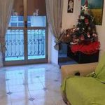 Affitto 3 camera appartamento di 105 m² in Naples