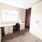 Rent 6 bedroom apartment in Leeds
