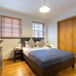 Rent 2 bedroom flat of 80 m² in London