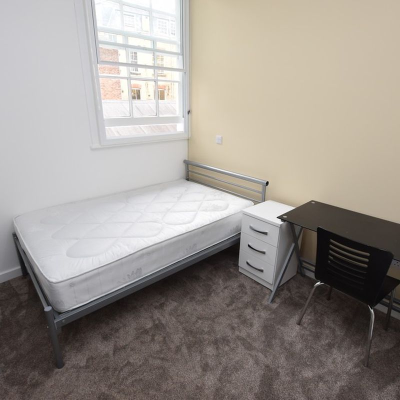 7 Bedroom Student Flat for Rent with 7 Double Bedrooms and 7 En-suites Derby