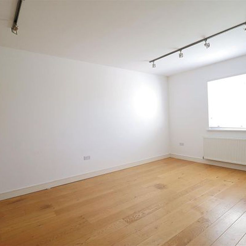 Flat to rent in Old St. Michaels Drive, Braintree CM7