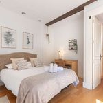 Rent 1 bedroom apartment of 50 m² in Bilbo