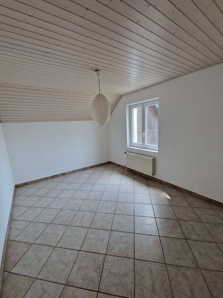 Miete 3 Schlafzimmer wohnung von 98 m² in Haute-Ajoie