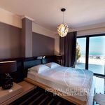Rent 4 bedroom house of 350 m² in Greece