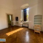 Rent 6 bedroom house of 742 m² in Bari