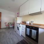 Rent a room of 75 m² in Oeiras