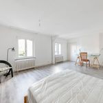 Rent 8 bedroom house of 575 m² in Elsene