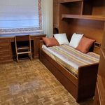 Rent a room of 86 m² in Salamanca