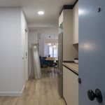 Rent 2 bedroom apartment of 98 m² in València
