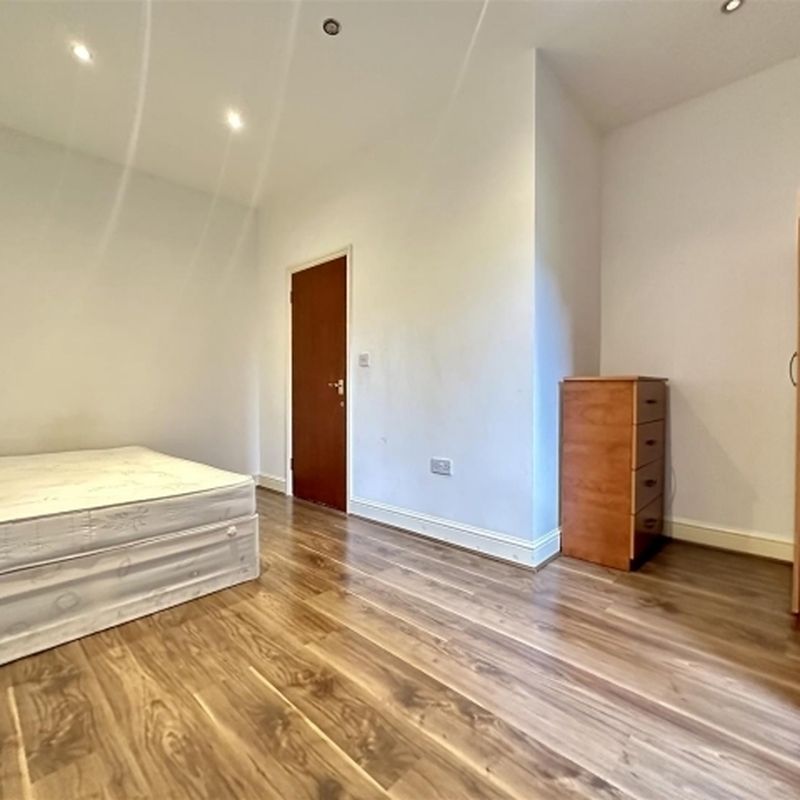 3 Bedroom Flat to Rent Spitalfields