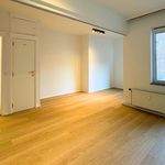 Huur 3 slaapkamer appartement van 120 m² in Liège