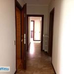 Affitto 5 camera appartamento di 150 m² in Milano
