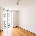 Rent 1 bedroom apartment of 82 m² in Lisbon